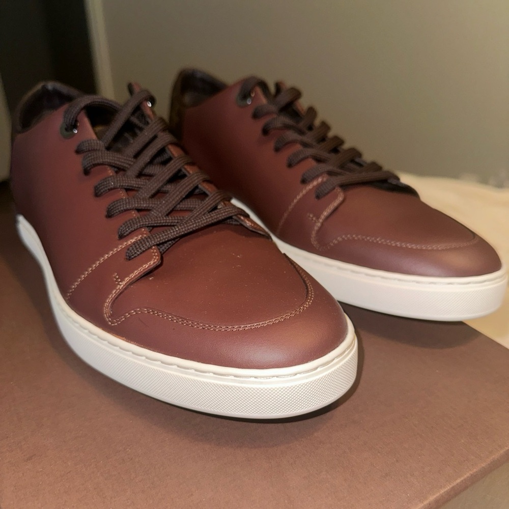 Louis Vuitton Brown and Gold Sneakers - Picture 8 of 10